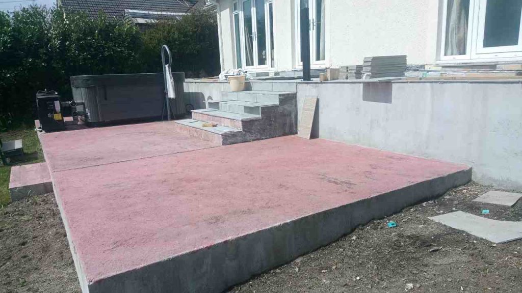 primer for tiles on