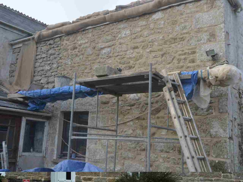 Lime re-pointing stone facade